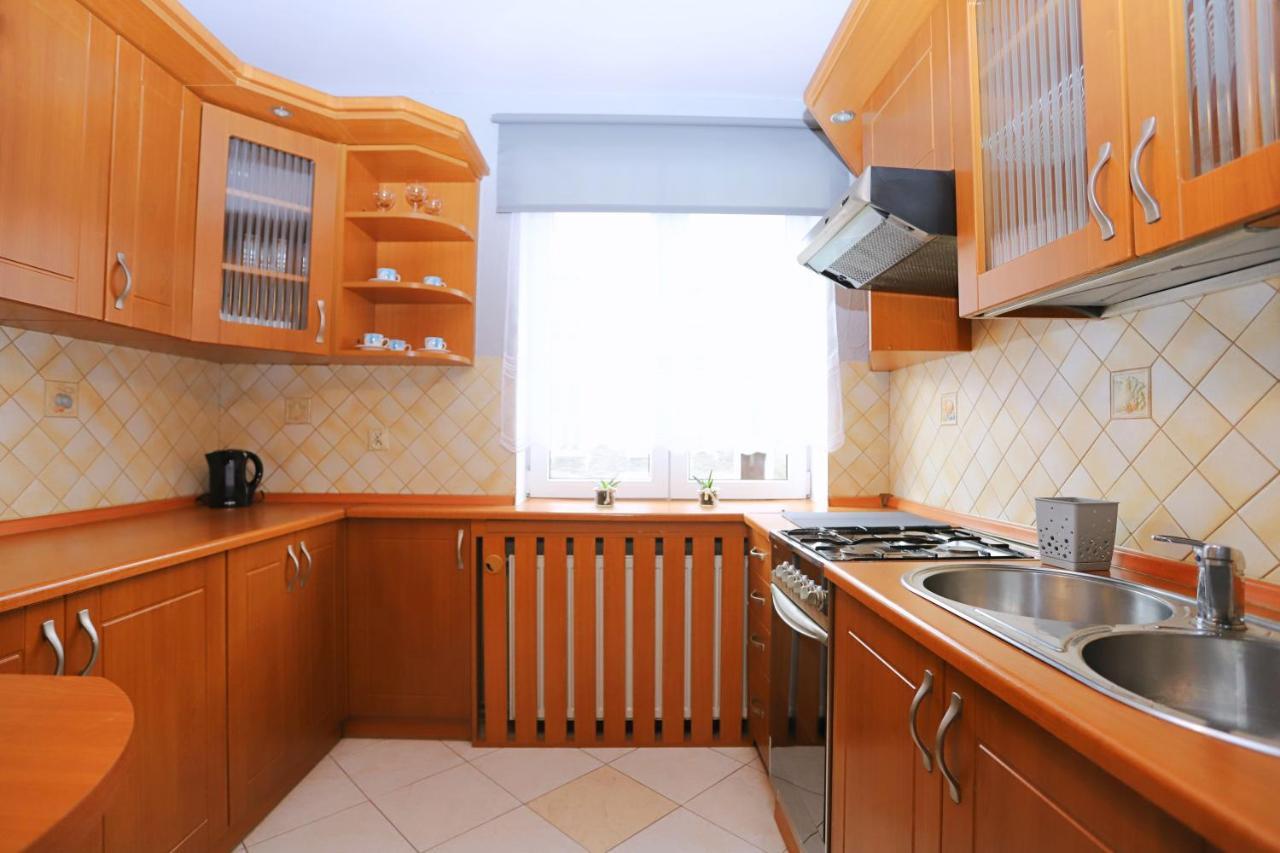 Apartament Rowerlovy Apartment Валбжих Екстериор снимка