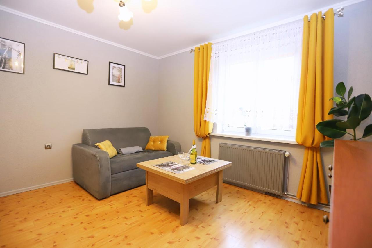 Apartament Rowerlovy Apartment Валбжих Екстериор снимка