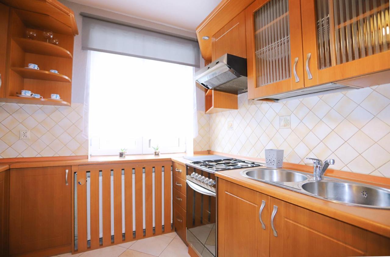 Apartament Rowerlovy Apartment Валбжих Екстериор снимка
